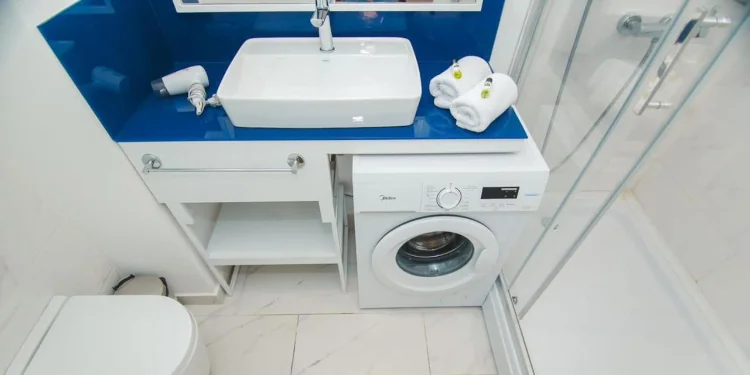 Ремонт санузла в Батуми: цены, сроки и особенности ремонта у моря